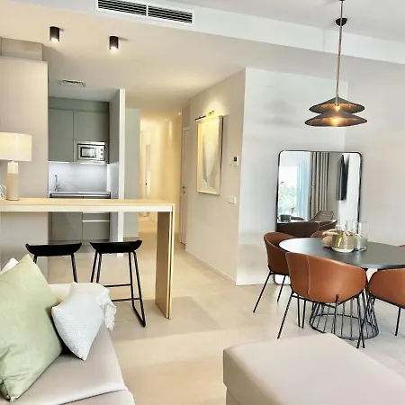 Apartment Spaces Garden Oasis 3 Bedroom 2 Bath Garden Sitges