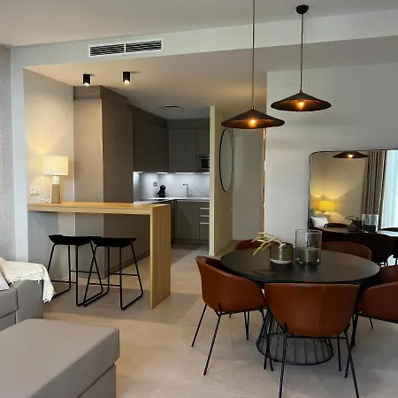 Spaces Garden Oasis 3 Bedroom 2 Bath Garden Sitges