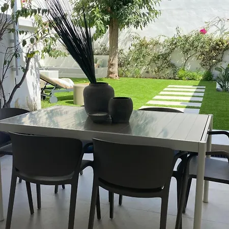 Spaces Garden Oasis 3 Bedroom 2 Bath Garden Apartment *