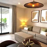 Spaces Garden Oasis 3 Bedroom 2 Bath Garden シッチェス