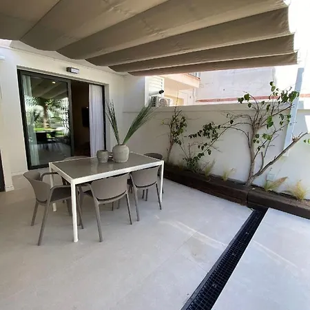 Sitges Spaces Garden Oasis, Near Beach, Renovated Апартаменты *