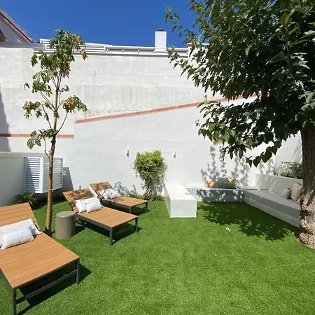 Appartement Spaces Garden Oasis 3 Bedroom 2 Bath Garden
