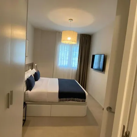 Spaces Garden Oasis 3 Bedroom 2 Bath Garden * Sitges