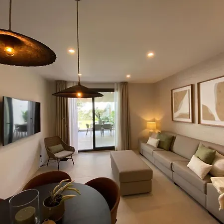 Spaces Garden Oasis, Near Beach, Renovated Апартаменты Сиджес