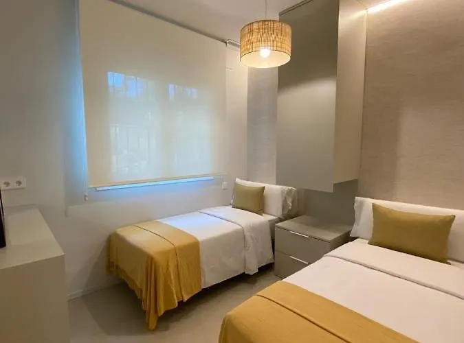 Spaces Garden Oasis 3 Bedroom 2 Bath Garden شقة *