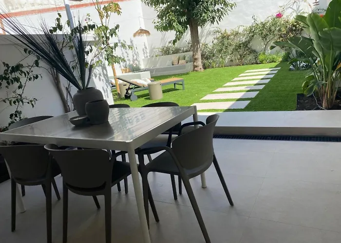 شقة Spaces Garden Oasis 3 Bedroom 2 Bath Garden سيدجيس