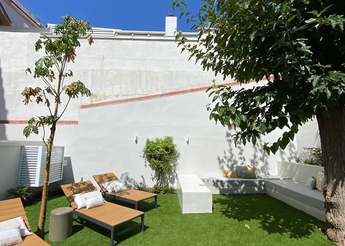 شقة Spaces Garden Oasis 3 Bedroom 2 Bath Garden