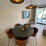 Spaces Garden Oasis 3 Bedroom 2 Bath Garden Διαμέρισμα